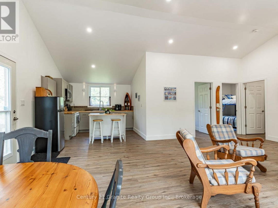 86 BOYCE TRAIL, 