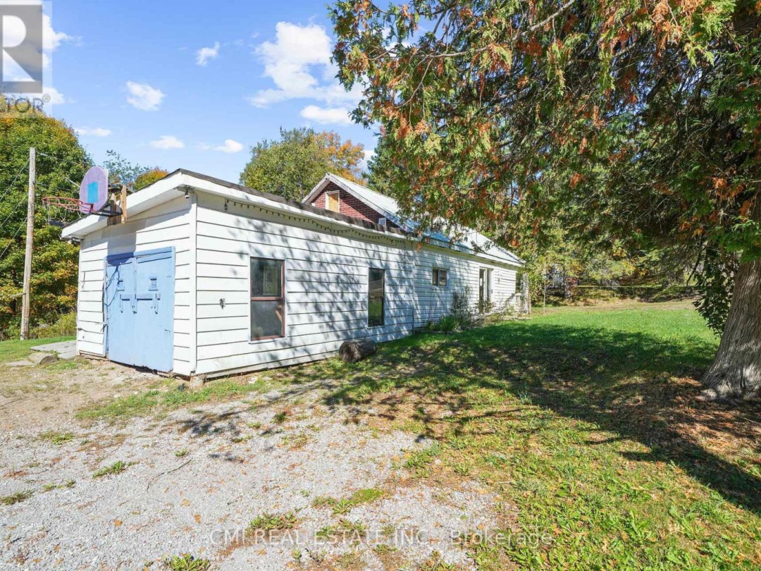 1093 SOUTH LAKE ROAD, 