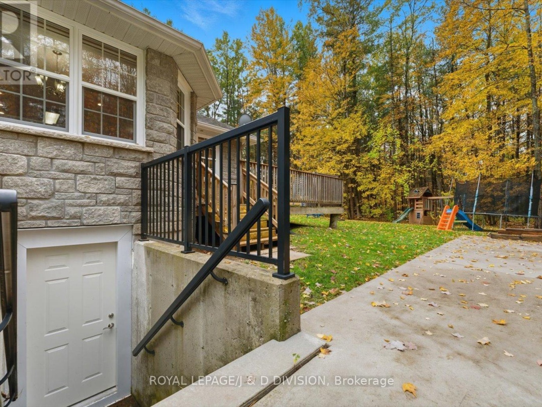 2925 PINECONE TRAIL, 