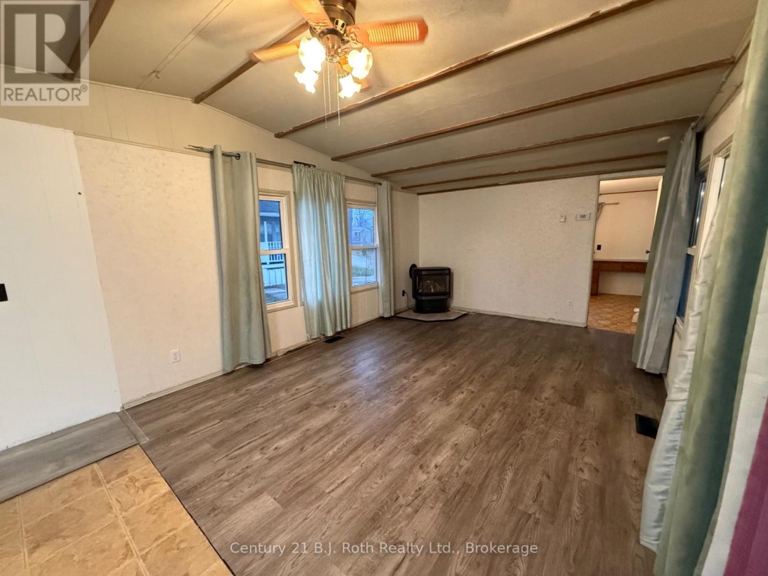 161 - 580 WEST STREET S, 