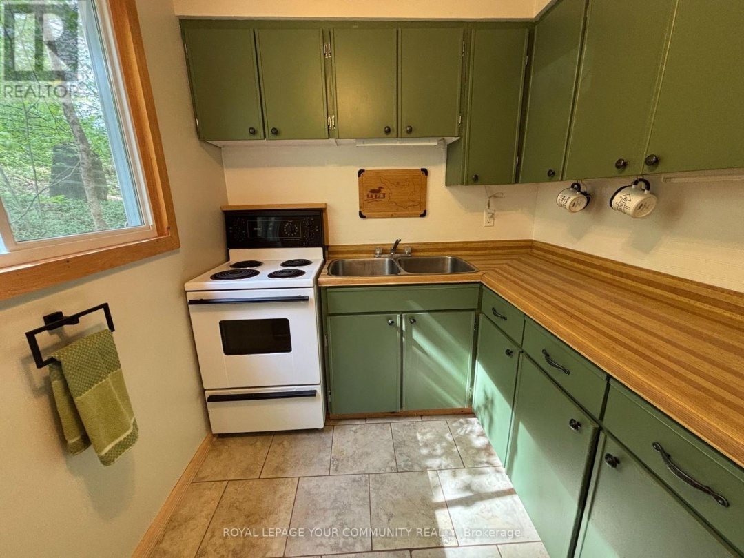 1031 Obelisk Trail, Davis Lake