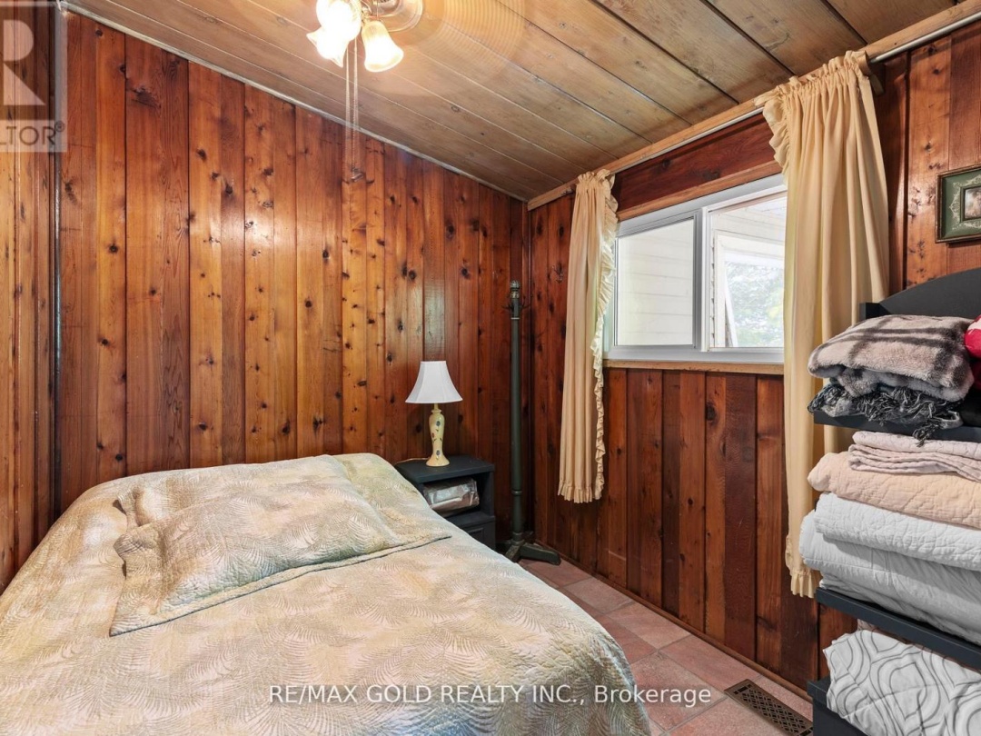1305 CAROL ANN AVENUE, 