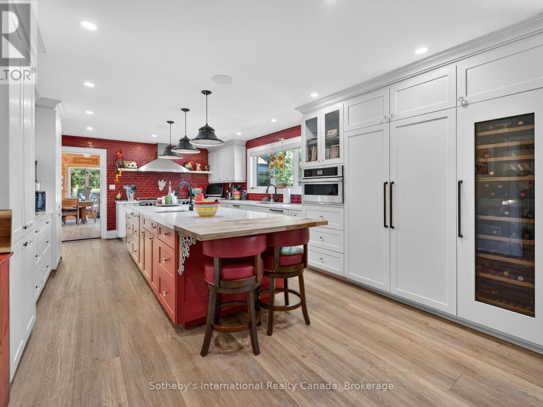 1082 BEAUMONT FARM ROAD, 