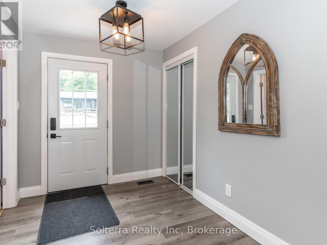 160 WAGNER ROAD W, 