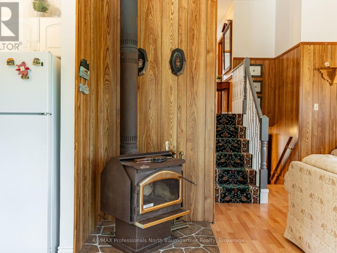 1053 Mink Road, Long Lake