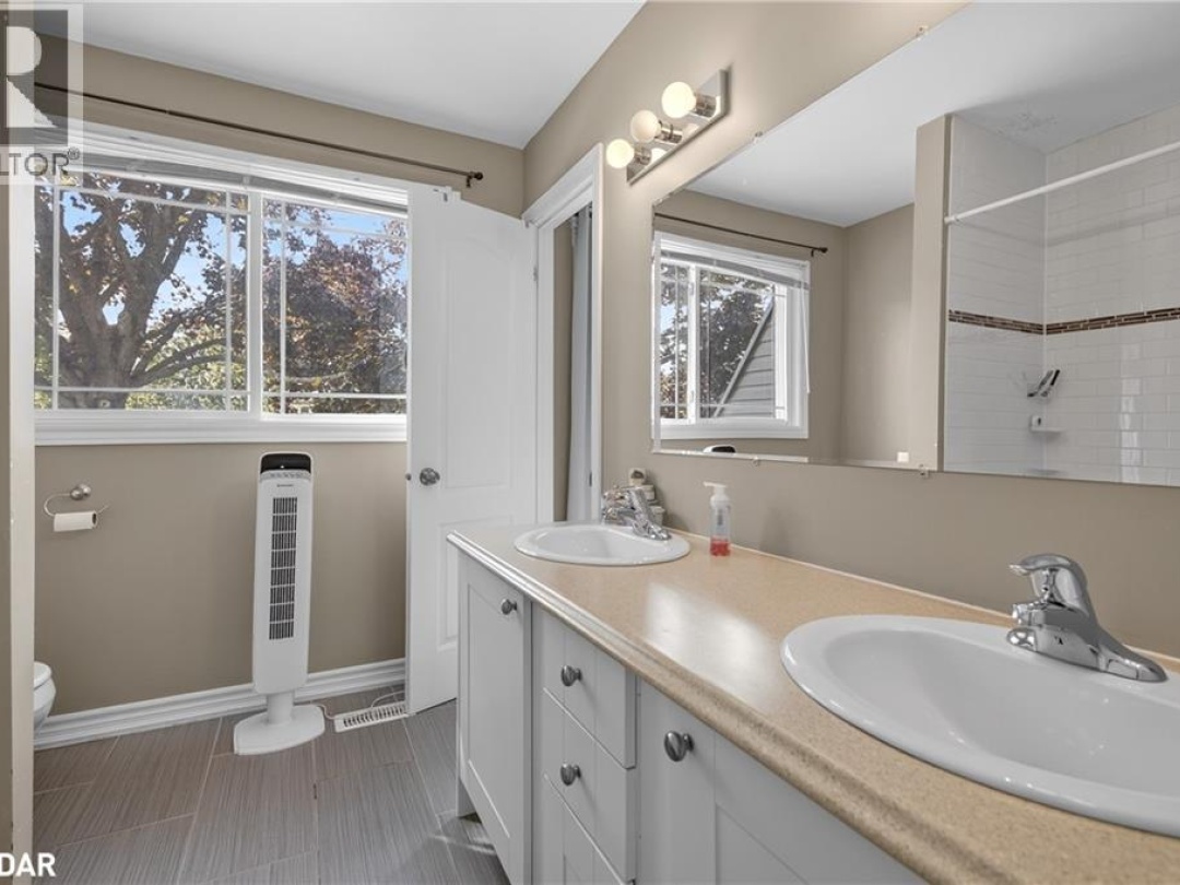 12 LANKIN Boulevard Unit# 36, 