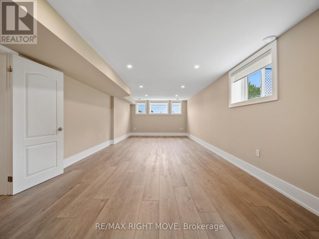1348 HAWK RIDGE CRESCENT, 