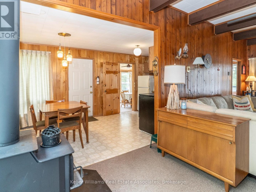 Unit 2 1200 North Shore Drive, Gull Lake