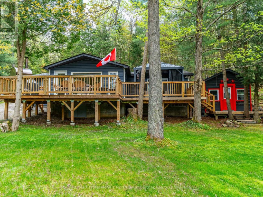 2129 Telephone Bay Road, Highlands East