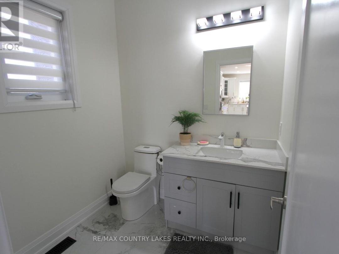 20A Hargrave Road, Mitchell Lake
