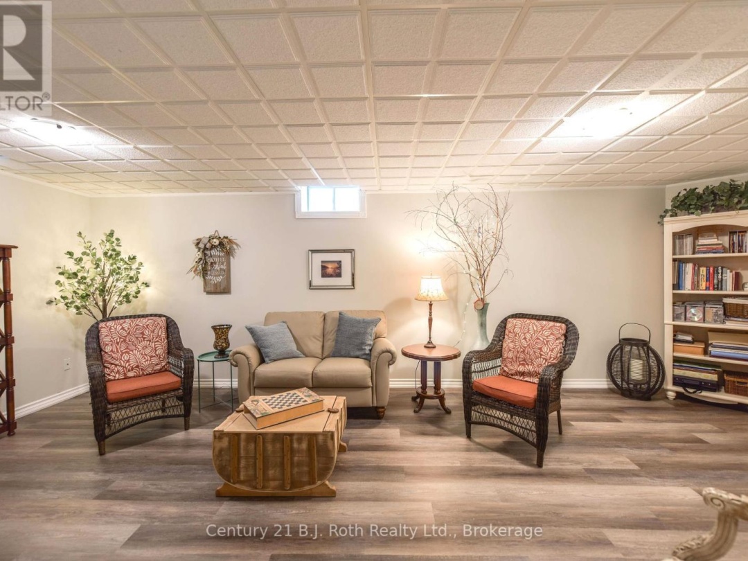 3196 Monarch Drive, Orillia