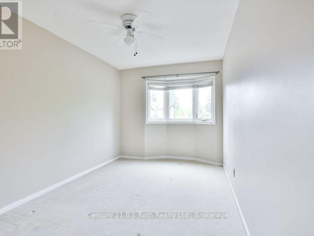 9 492 Laclie Street, Orillia