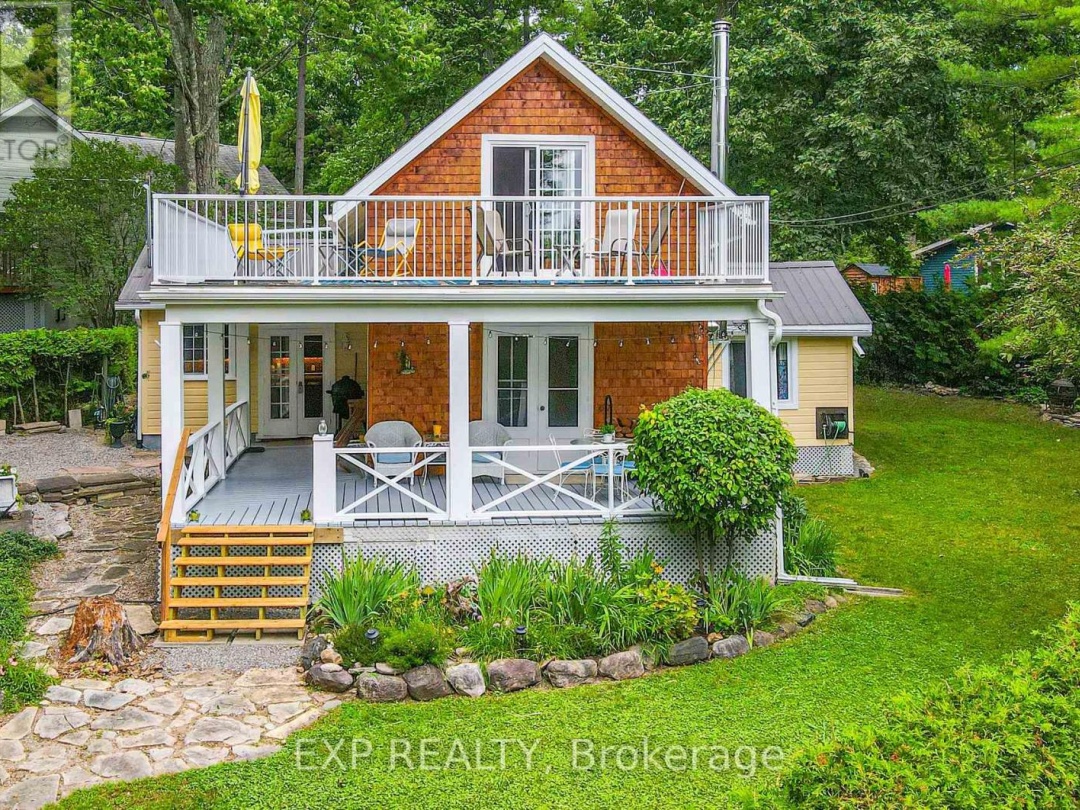 10 Sixth Street, Sturgeon Lake