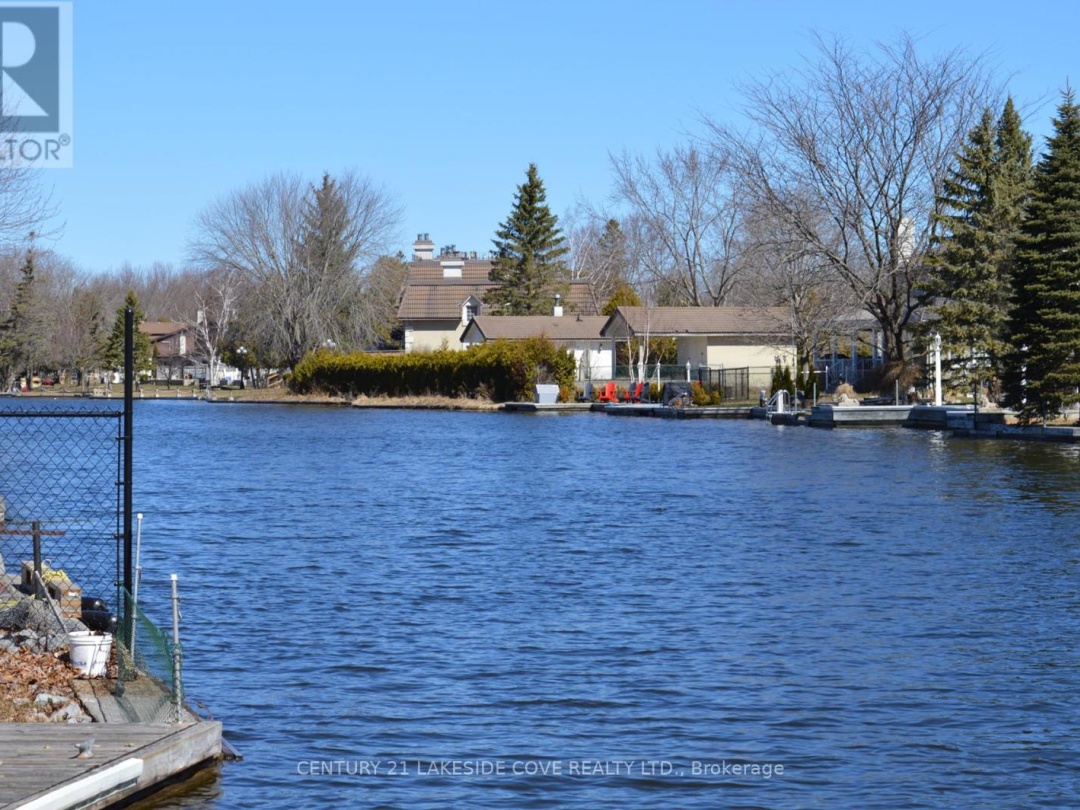 76 Turtle Path, Lake Simcoe