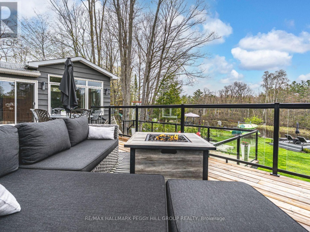 7952 Park Lane Crescent, Black Lake