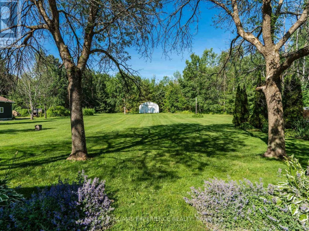 8 THATCHER PLACE, 