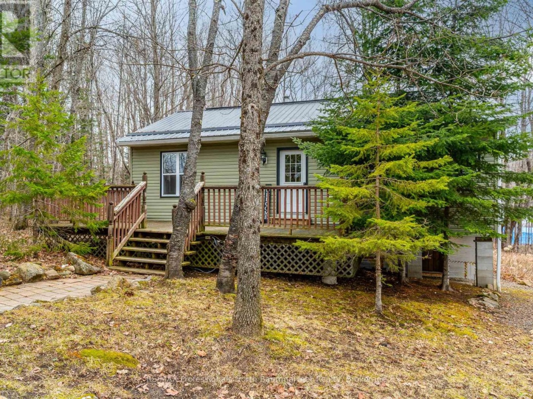 1071 Crabbe Lane, Cranberry Lake