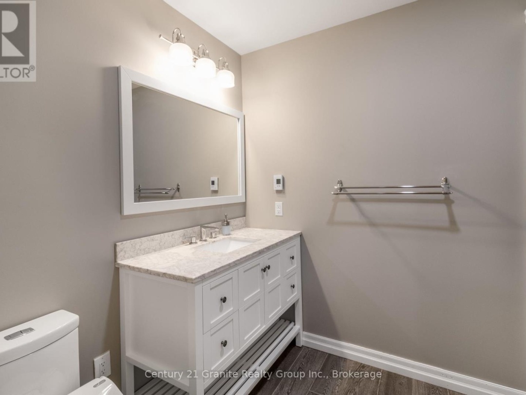 1047 Bonis Lane, Mountain Lake