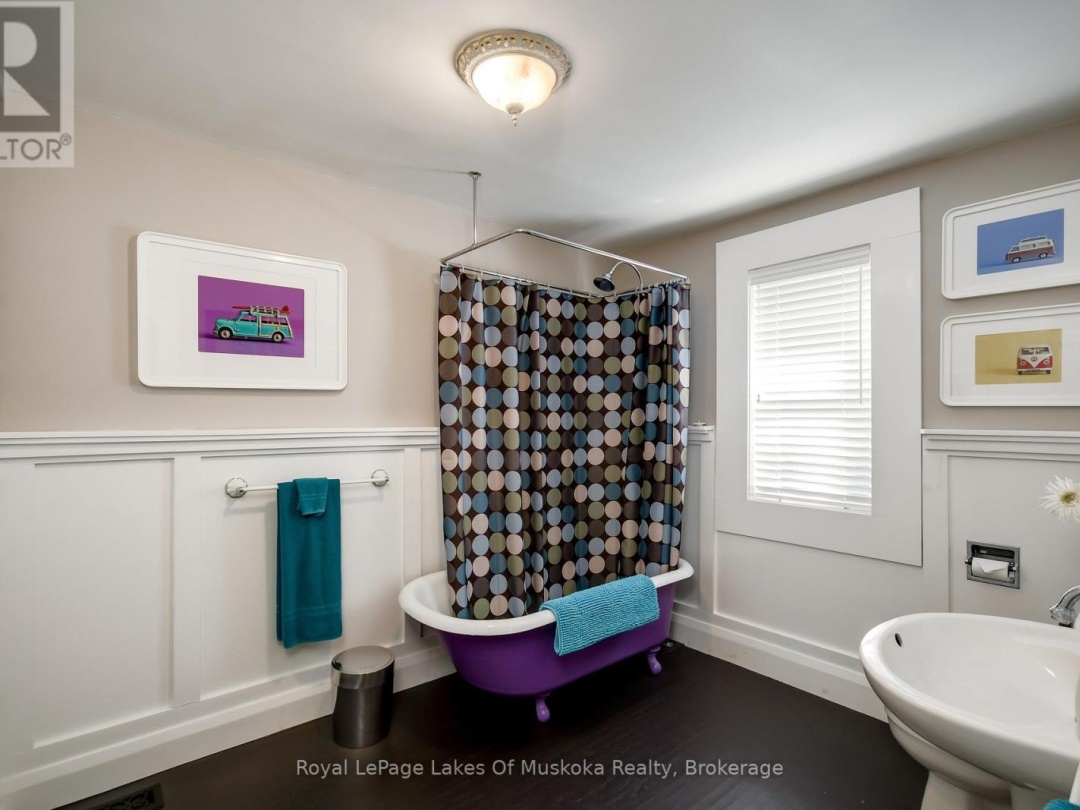 230 Ecclestone Drive, Bracebridge