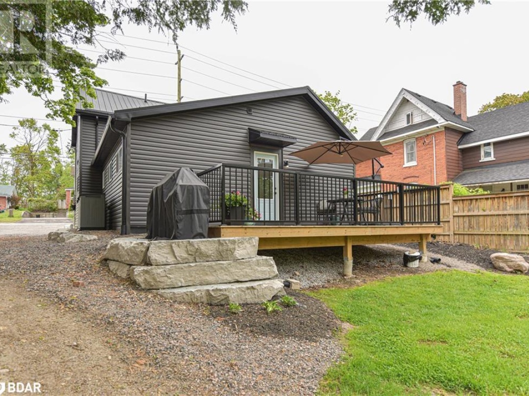 274 MISSISSAGA Street, Orillia