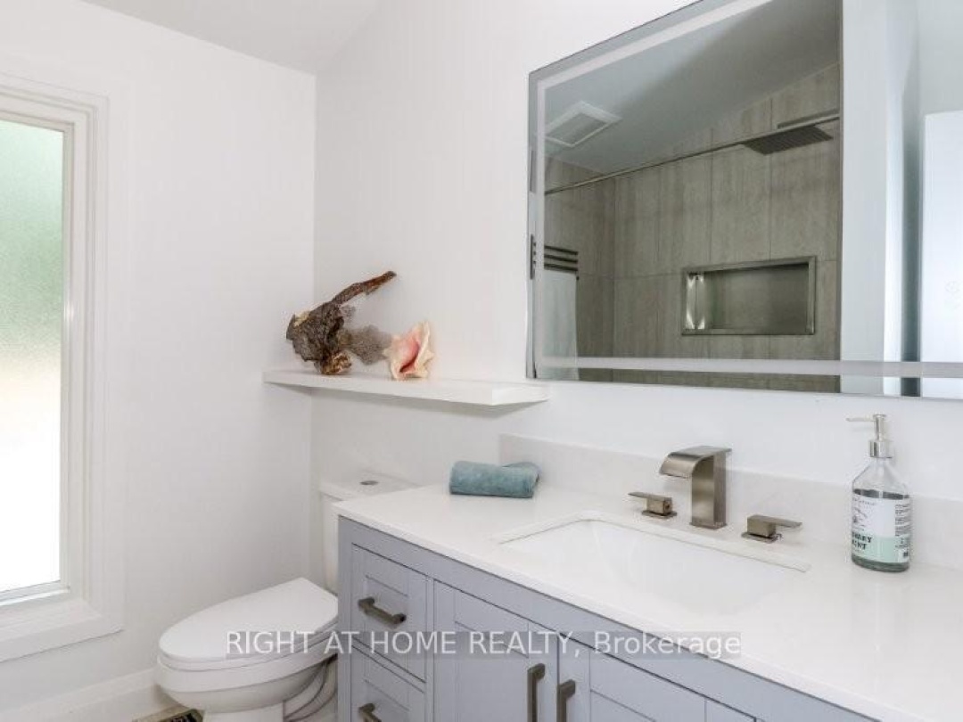 7459 ISLAND CRESCENT, 