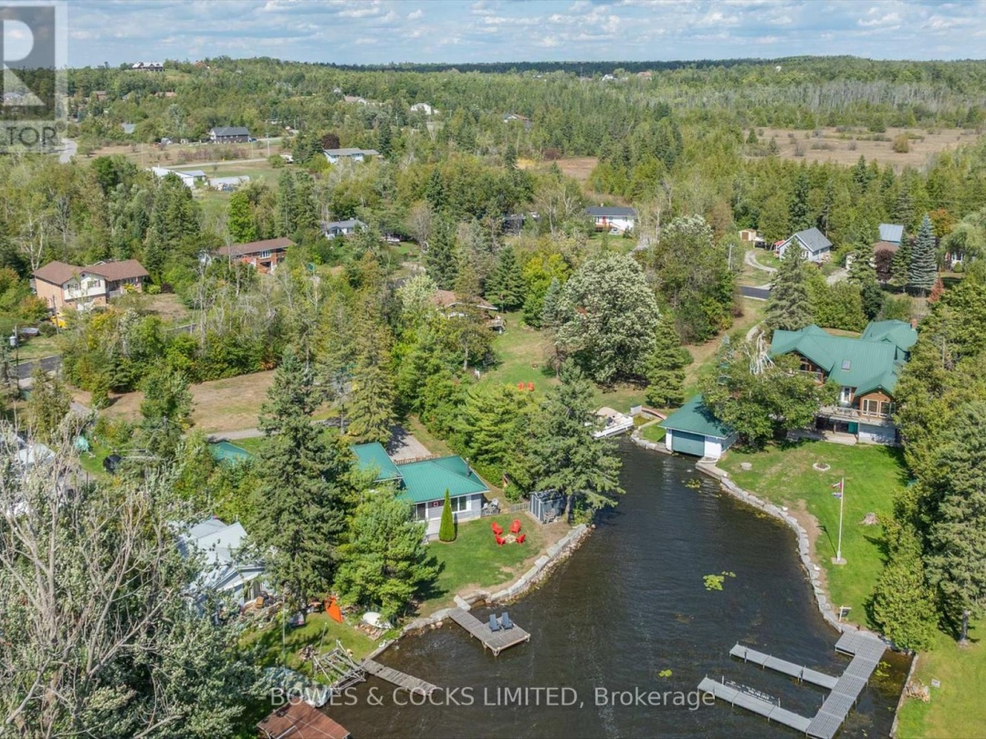 32 STURGEON GLEN ROAD, 