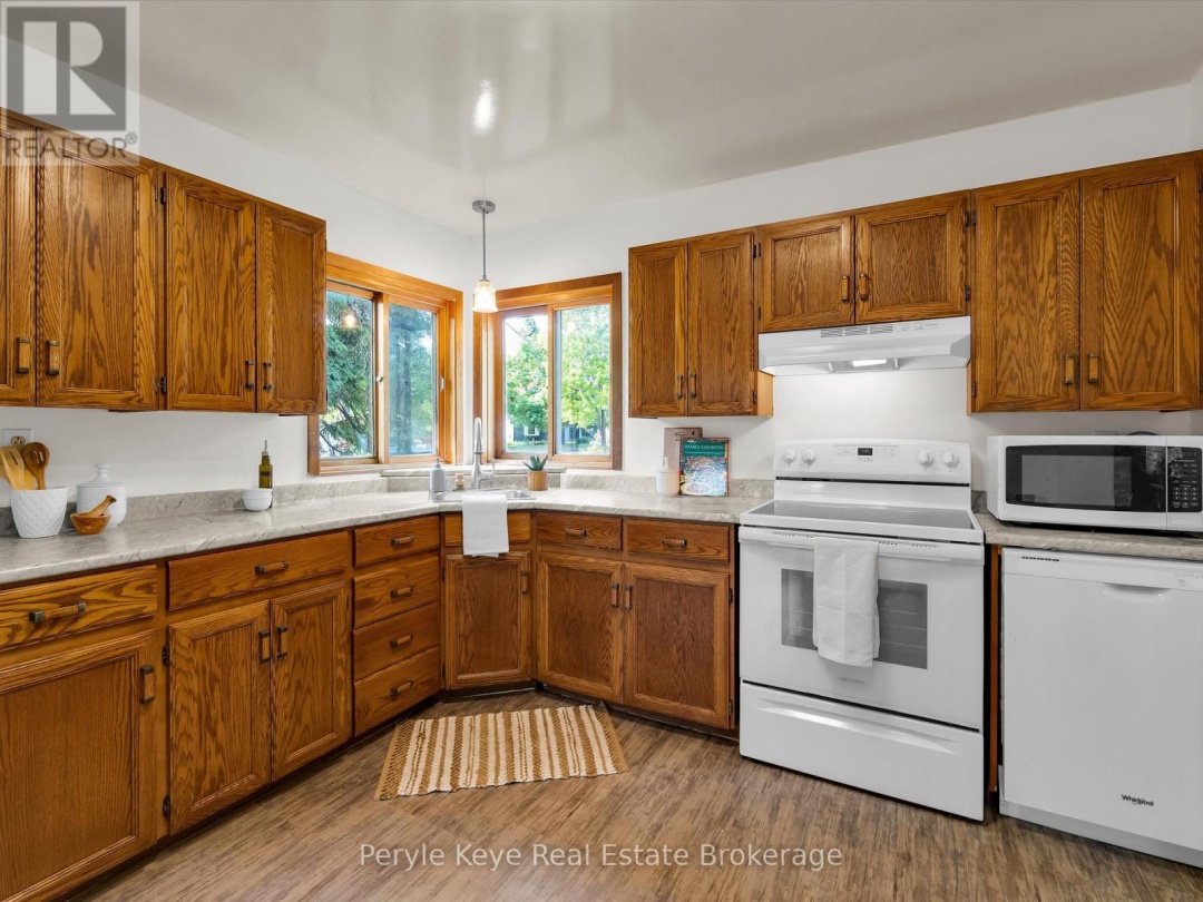 5 Bird Lane, Lake Muskoka
