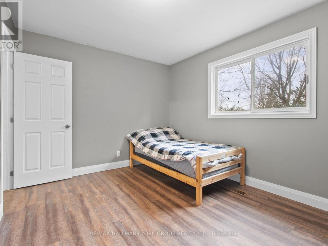 24115 Thorah Park Boulevard, Lake Simcoe