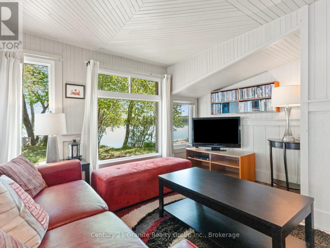 359 Avery Point Road, Dalrymple Lake