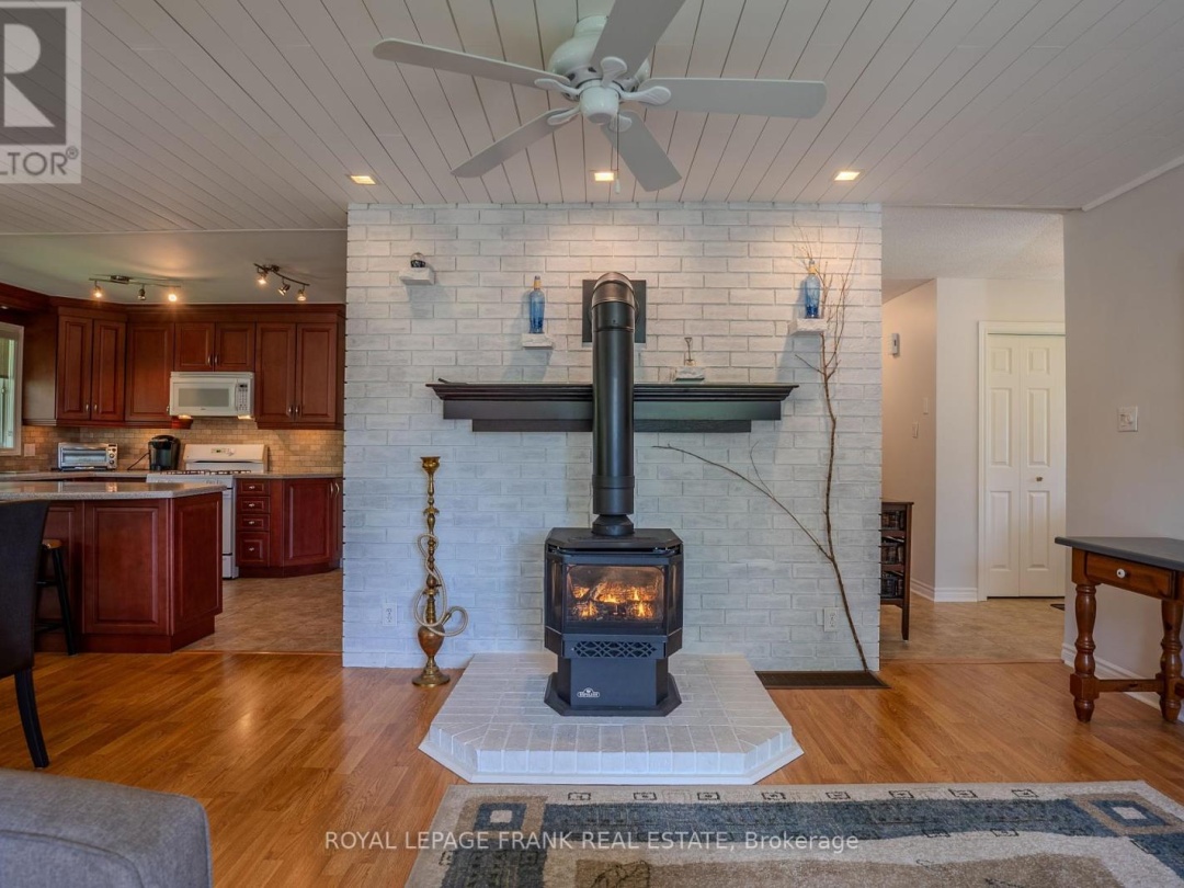 41 Pirates Glen Drive, Pigeon Lake