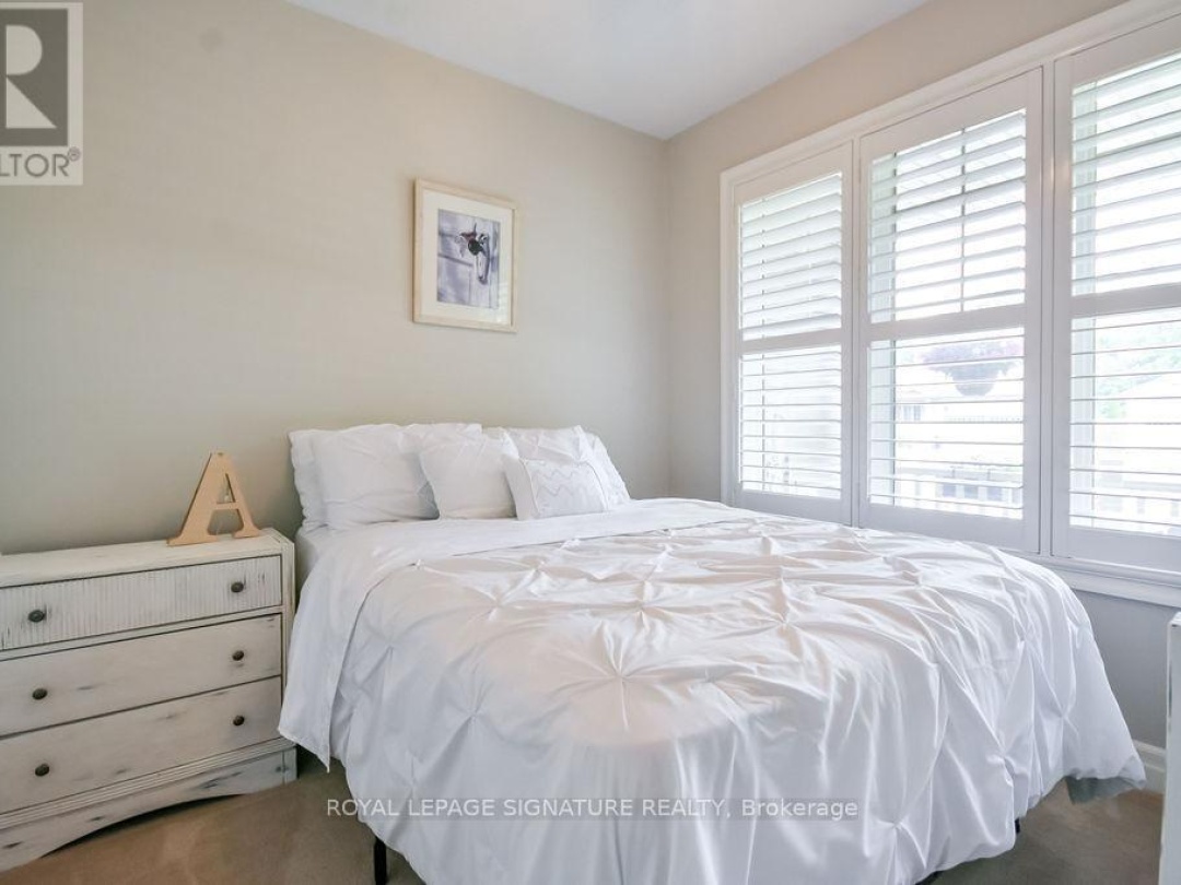 7 WINDSONG CRESCENT, 