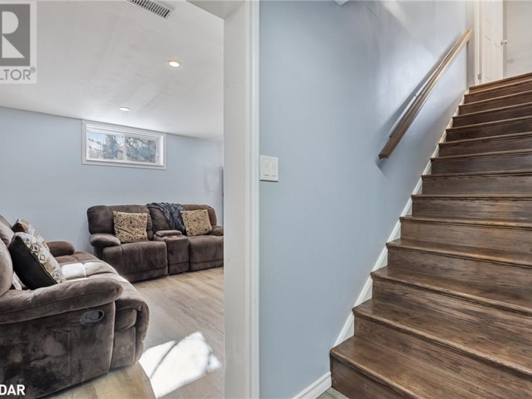 5810 Lowanda Lane, Sebright