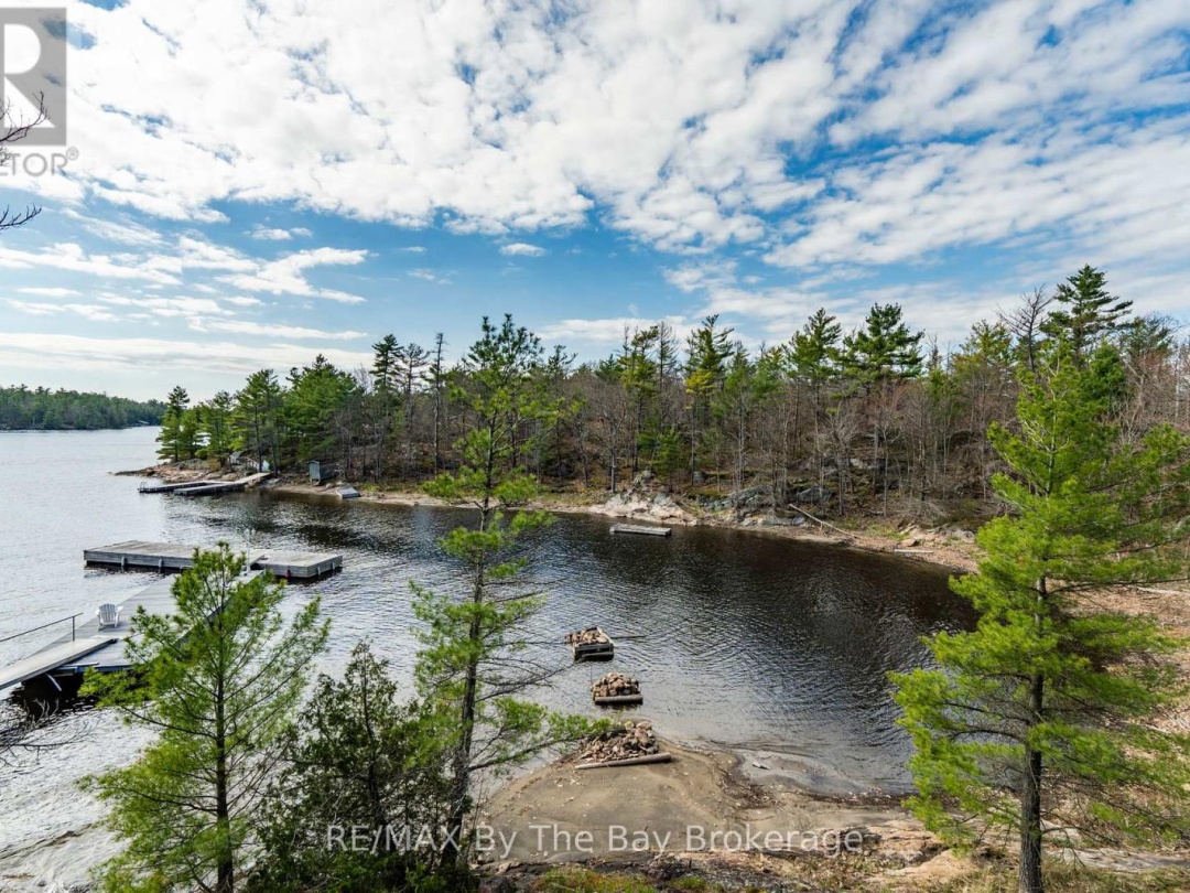 3888 Is 820/Mermaid Is, Georgian Bay