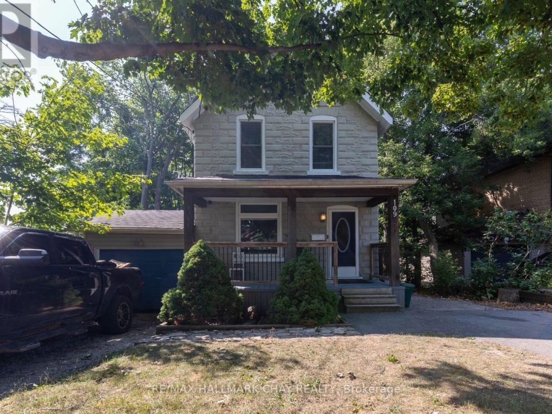 109 BORLAND STREET E, 