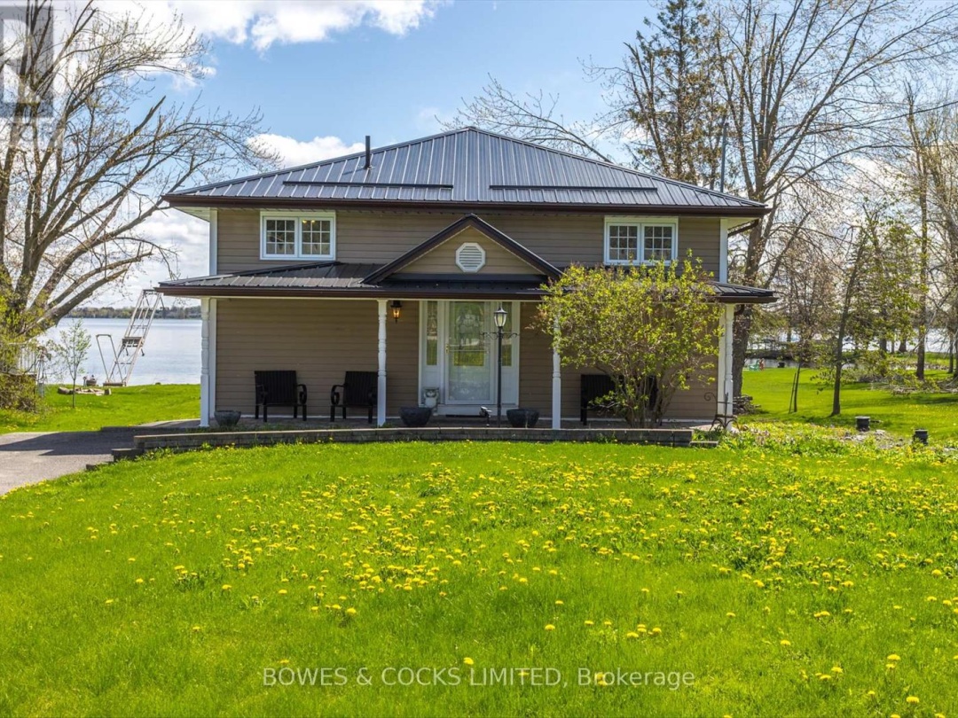 240 Lakeshore Drive, Pigeon Lake