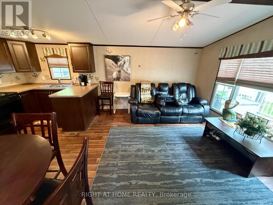 68 1082 Shamrock Marina Raod Road, Severn Lake