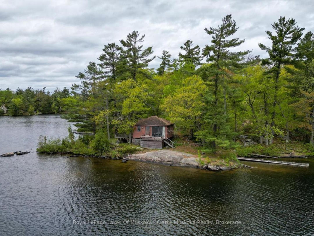 134 Pond Road, Six Mile Lake
