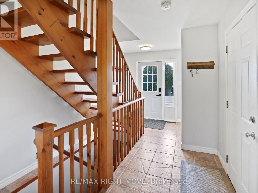 2900 LAKESIDE DRIVE, 