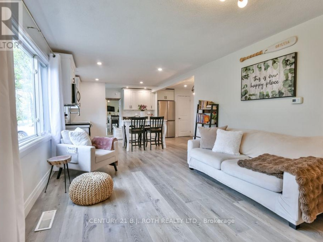 2695 CUMBERLAND ROAD, 