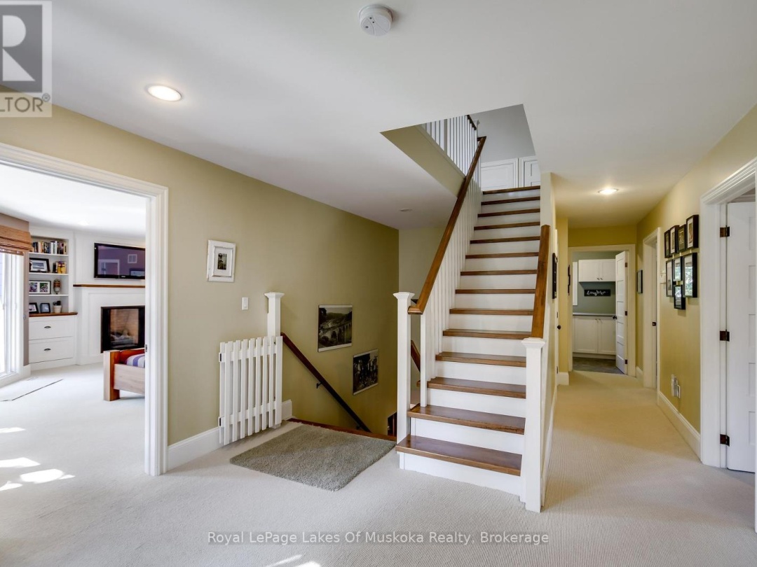 230 Ecclestone Drive, Bracebridge