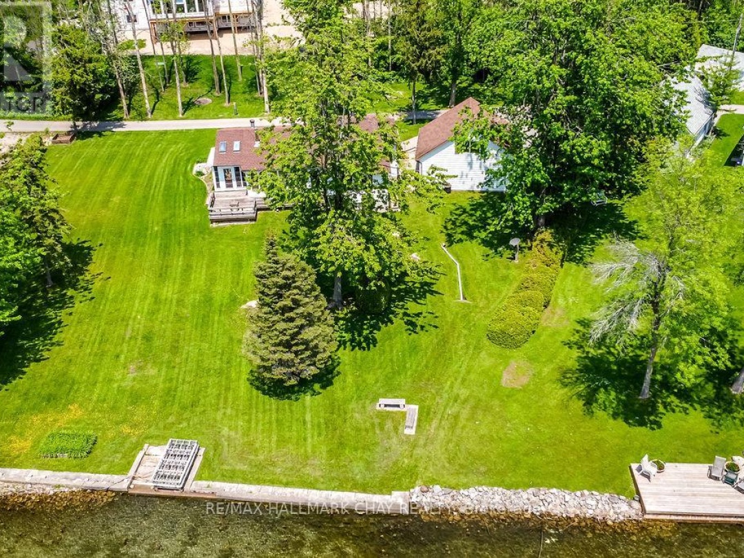 5566 Gray's Bay Road, Lake Couchiching