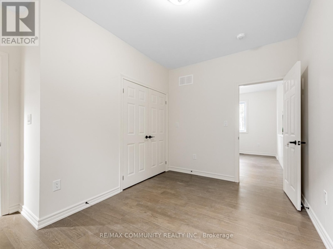 506 SIMCOE STREET, 