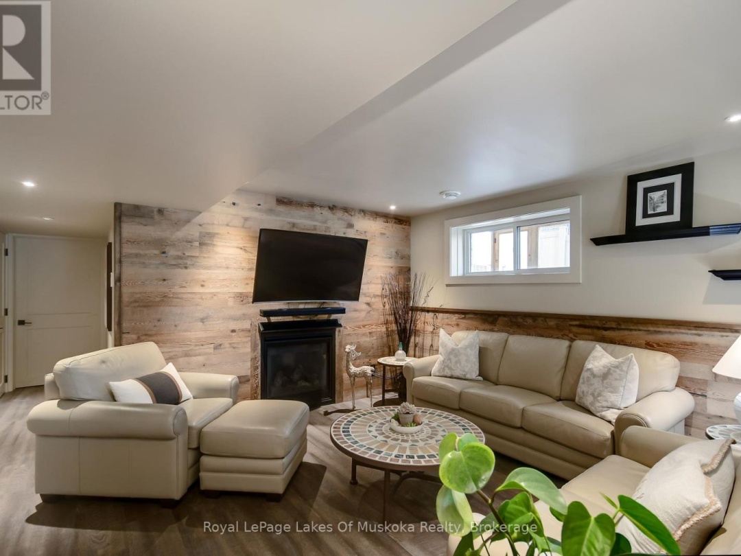 75 SELKIRK DRIVE, 