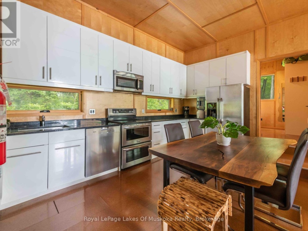 484 BIG ISLAND S, 