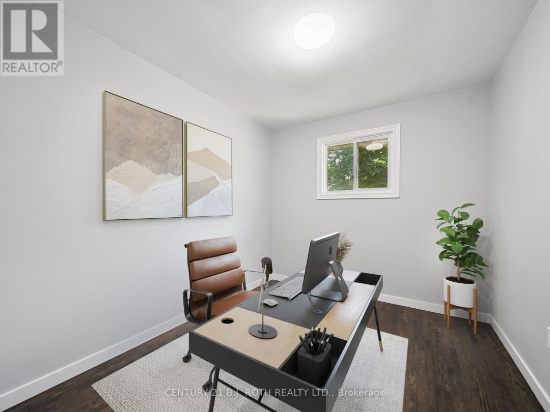 138 SIMCOE STREET, 