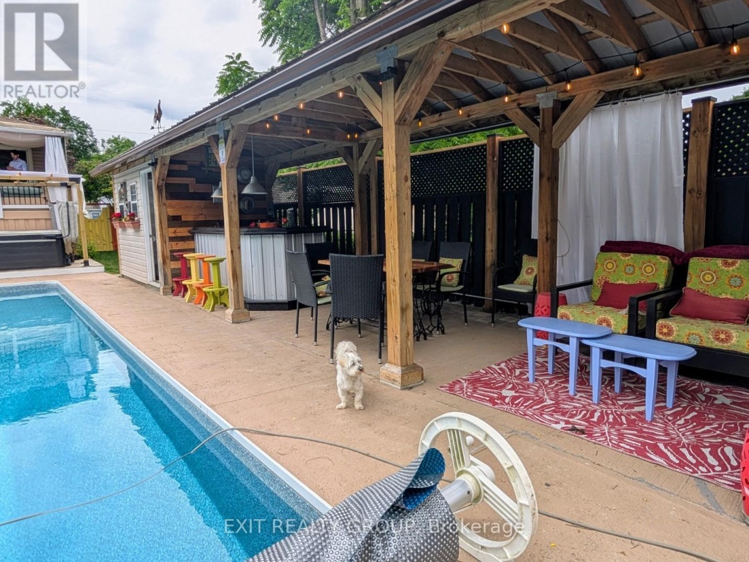76 JOHN DILLINGNO STREET, 