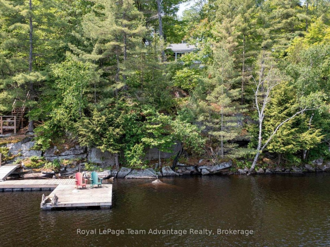 25 LIMBERT LANE N, 