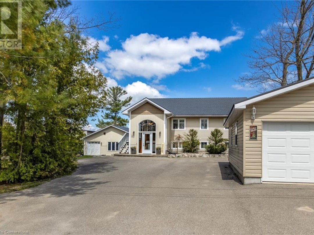 14 Lighthouse Crescent S, Georgian Bay