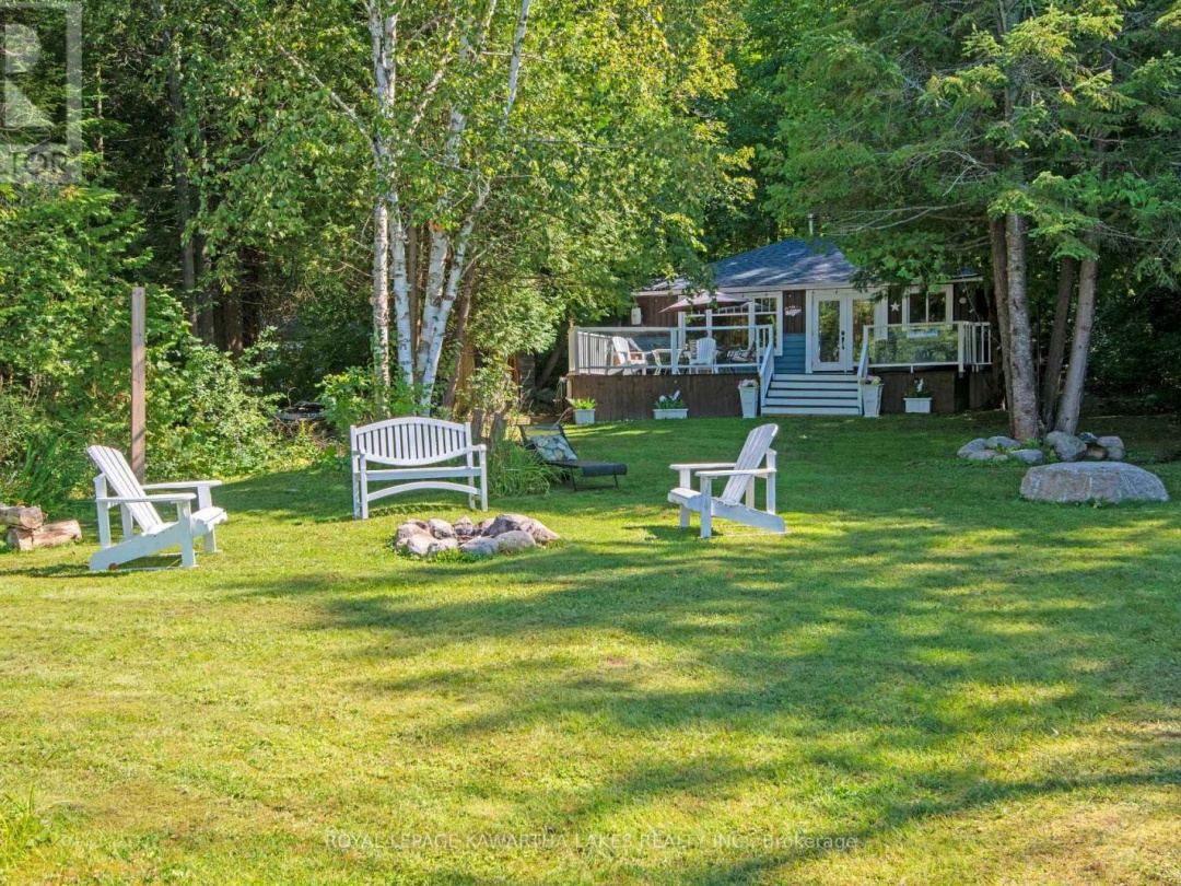 34 Deweys Island, Cameron Lake