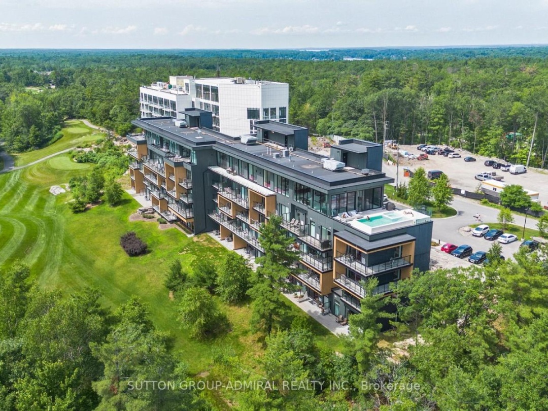 209 - 120 CARRICK TRAIL, 